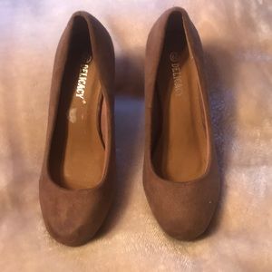 Suede dark nude stiletto heel